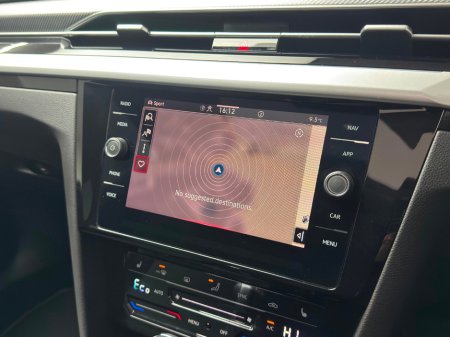 2024 Volkswagen Arteon R LINE 1.4TSI PHEV DSG *PAN ROOF* €41,990 thumbnail