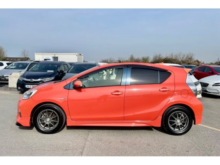 2014 Toyota Aqua - thumbnail 6