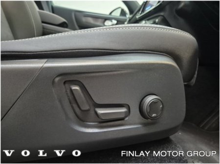 2022 Volvo XC40 - thumbnail 19