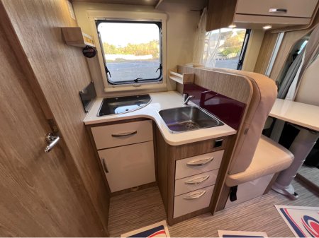 2018 Rimor Europeo SEAL 69 PLUS €56,700 thumbnail