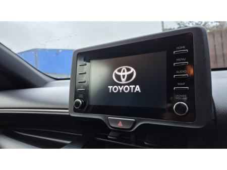 2020 Toyota Yaris X-pack Hybrid Automatic €14,950 thumbnail