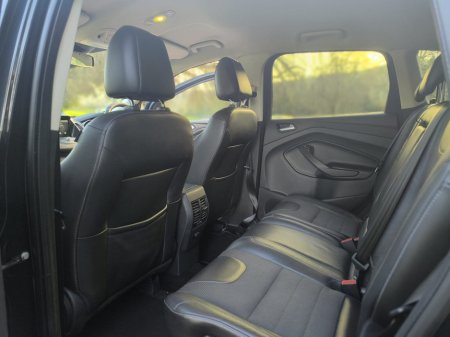 2016 Ford Kuga - thumbnail 26