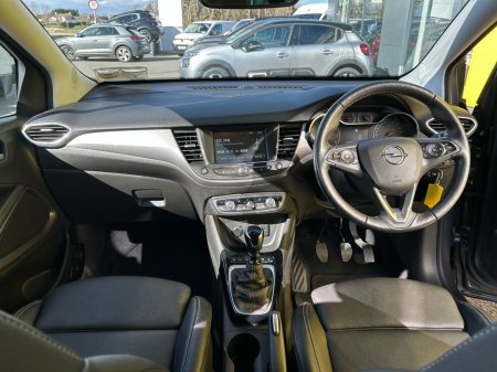 2022 Opel Crossland X ELITE €17,950 thumbnail