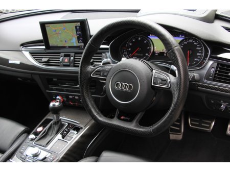 2016 Audi RS6 - thumbnail 3
