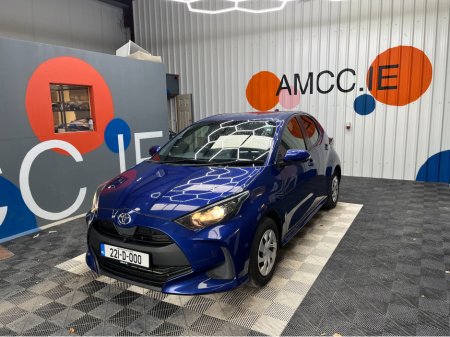 2022 Toyota Yaris - thumbnail 5