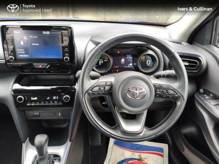 2023 Toyota Yaris Cross CR LUNA 4DR AUTO €26,950 thumbnail