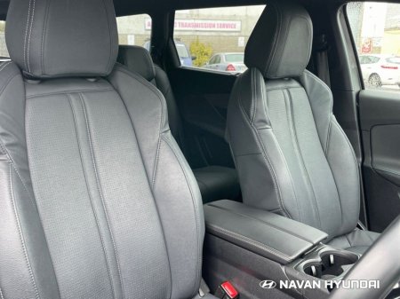 2024 Peugeot 5008 1.5 BlueHDi 130bhp Allure Auto €40,850 thumbnail