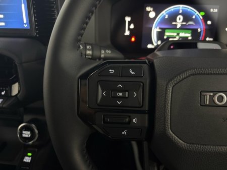 2026 Toyota Landcruiser - thumbnail 13