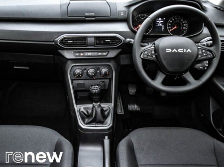 2025 Dacia Sandero Essential TCe 90 5Sp GSR2 €19,580