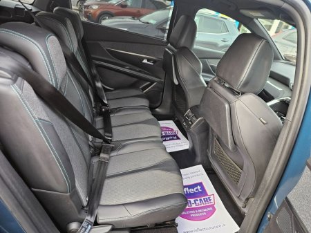 2023 Peugeot 5008 - thumbnail 6