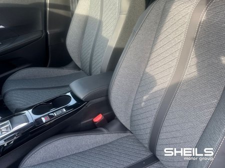 2026 Peugeot 2008 - thumbnail 5