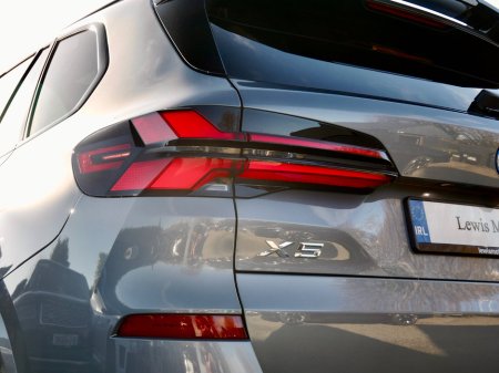 2025 BMW X5 xDrive50e M Sport €99,950 thumbnail