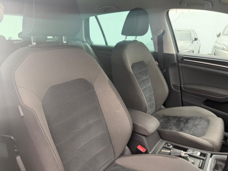 2016 Volkswagen Golf - thumbnail 12