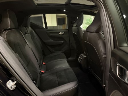 2023 Volvo XC40 - thumbnail 23