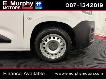 2023 Citroen Berlingo - thumbnail 28