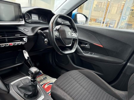 2021 Peugeot 2008 - photo 2