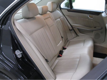 2015 Mercedes-Benz E Class 200 BLUETEC EXCLUSIVE 4DR AUTO €12,795 thumbnail