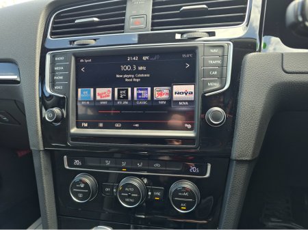 2016 Volkswagen Golf ( 162 REG ) 1.4 HIGHLINE EDITION ALCANTARA SEATS PRIVACY GLASS REVERSING CAMERA - SIMI DEALER - LOW ROAD TAX BAND €16,450 thumbnail