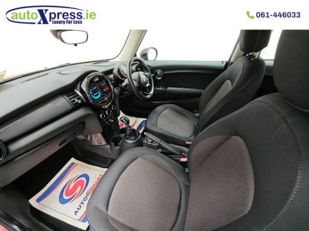 2017 MINI Cooper D *GREAT SPEC* 1.5 Automatic, Reversing camera €16,895