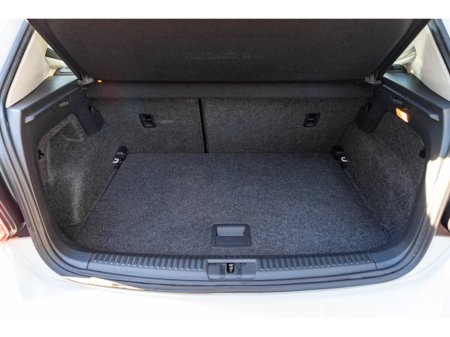 2017 Volkswagen Polo - thumbnail 19