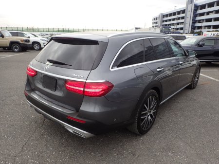 2020 Mercedes-Benz E Class - photo 3