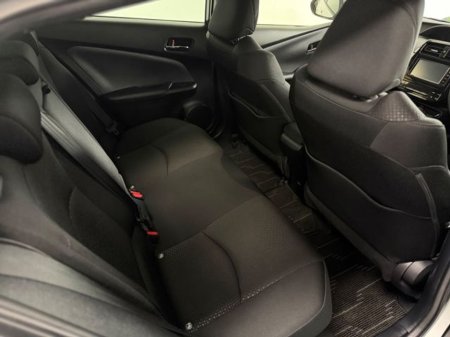 2022 Toyota Prius - thumbnail 13