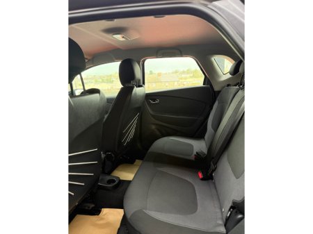 2017 Renault Captur - thumbnail 15