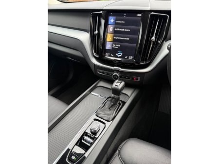 2018 Volvo XC60 - thumbnail 12