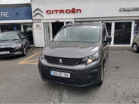 2020 Peugeot Partner ACTIVE 1.5 BLUE HDI 10 100 6.2 3                ///  LOVELY VAN IN PLATINUM GREY COMES WITH ROOF BARS AND SIDE BARS  // €14,000