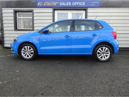 2017 Volkswagen Polo TRENDLINE 1.0 60HP MANUAL 5 SPEED 5 DOOR KEY 131 €9,950 thumbnail