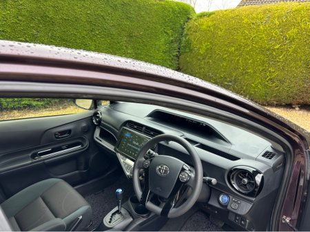 2017 Toyota Aqua - thumbnail 7