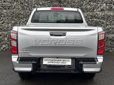 2025 Isuzu D-MAX V-CROSS AUTO DCB €49,789 thumbnail