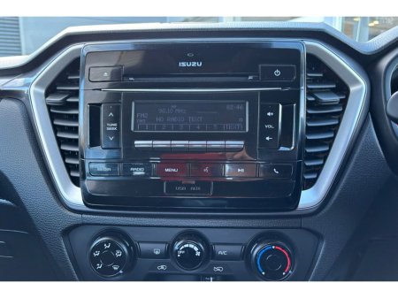 2024 Isuzu D-MAX DL20 DCB €37,876 thumbnail