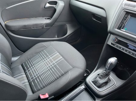 2015 Volkswagen Polo - thumbnail 10