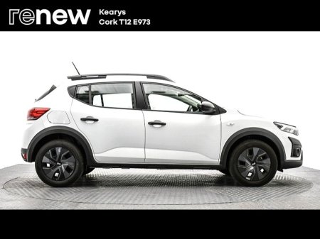 2025 Dacia Sandero Stepway Essential TCe 90 GSR2 €20,900 thumbnail