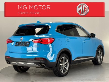 2023 MG HS EXCLUSIVE PHEV AUTO**PANORAMIC ROOF**DIGITAL DASH**TOUCH SCREEN APPLE CAR PLAY**MULTIFUNCTIONAL STEERING WHEEL**HEATED LEATHER SEATS**ELECTRIC SEATS**ELECTRIC FOLDING MIRRORS**ELECTRIC TAILGATE** €27,995 thumbnail