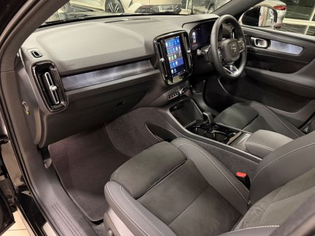 2023 Volvo XC40 - thumbnail 18