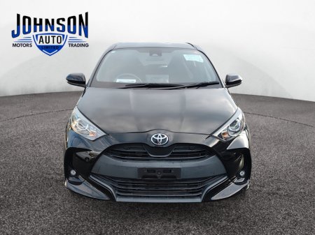 2020 Toyota Yaris - view 3