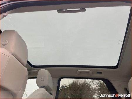 2025 Land Rover Discovery Sport 1.5 I3 PHEV 309 PS AWD S Auto (Land Rover Warranty until 2030) €69,900 thumbnail