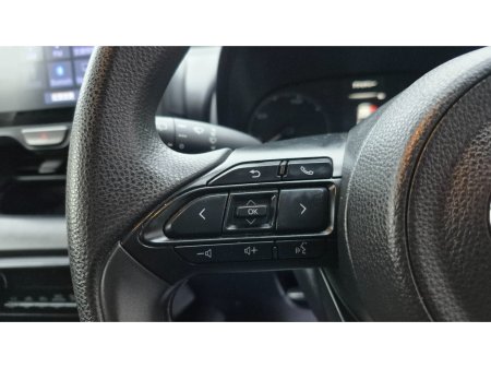 2020 Toyota Yaris X-pack Hybrid Automatic €14,950 thumbnail