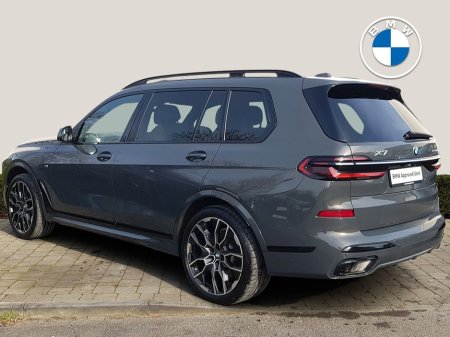 2023 BMW X7 - thumbnail 2