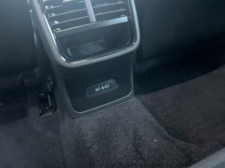 2023 Skoda Octavia - thumbnail 13