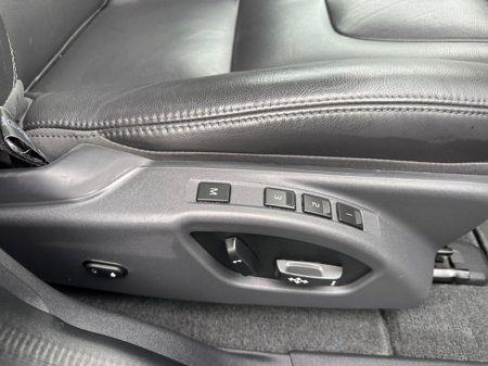 2017 Volvo XC60 - thumbnail 24