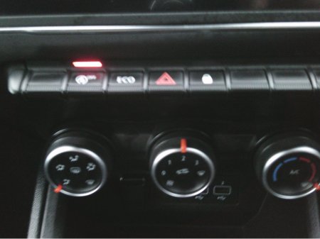 2020 Renault Clio NEW NCT 2028,  SAT./NAV., CRUISE, €180 TAX. ICONIC, LOW KMS. €12,999 thumbnail