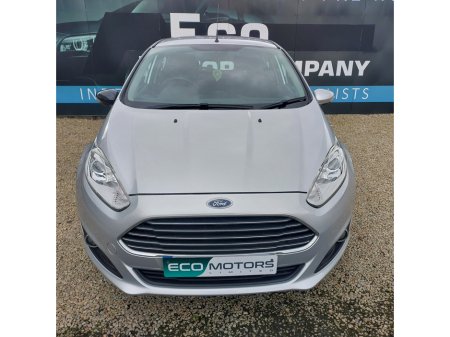 2017 Ford Fiesta - photo 2