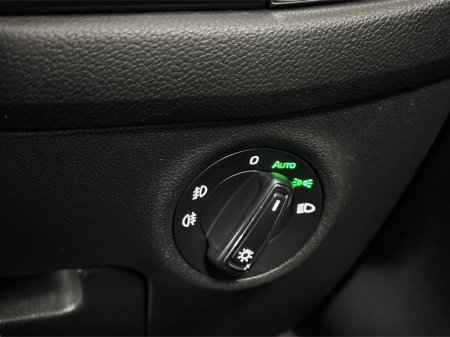 2018 Skoda Kodiaq STYLE 2.0 TDI 150HP DSG**7 SEATER**PANORAMIC SUNROOF**BLACK LEATHER INTERIOR**TOUCH SCREEN MEDIA DISPLAY**REVERSE CAMERA**PARKING SENSORS**DUAL CLIMATE CONTROL**APPLE CARPLAY** €23,995 thumbnail