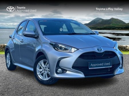2023 Toyota Yaris YARIS 1.5 HYBRID LUNA