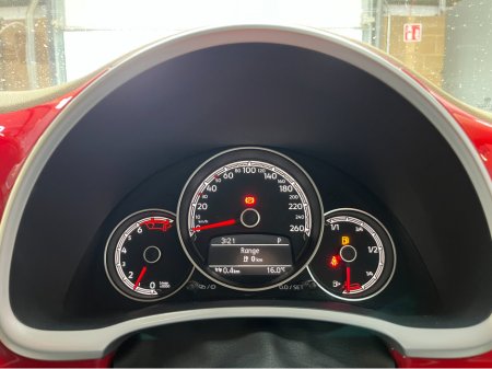 2018 Volkswagen Beetle - thumbnail 15