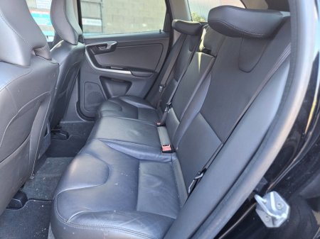 2016 Volvo XC60 - thumbnail 12