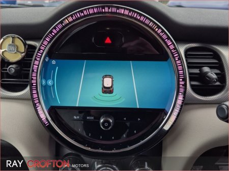 2022 MINI Hatch Cooper Exclusive €26,500 thumbnail